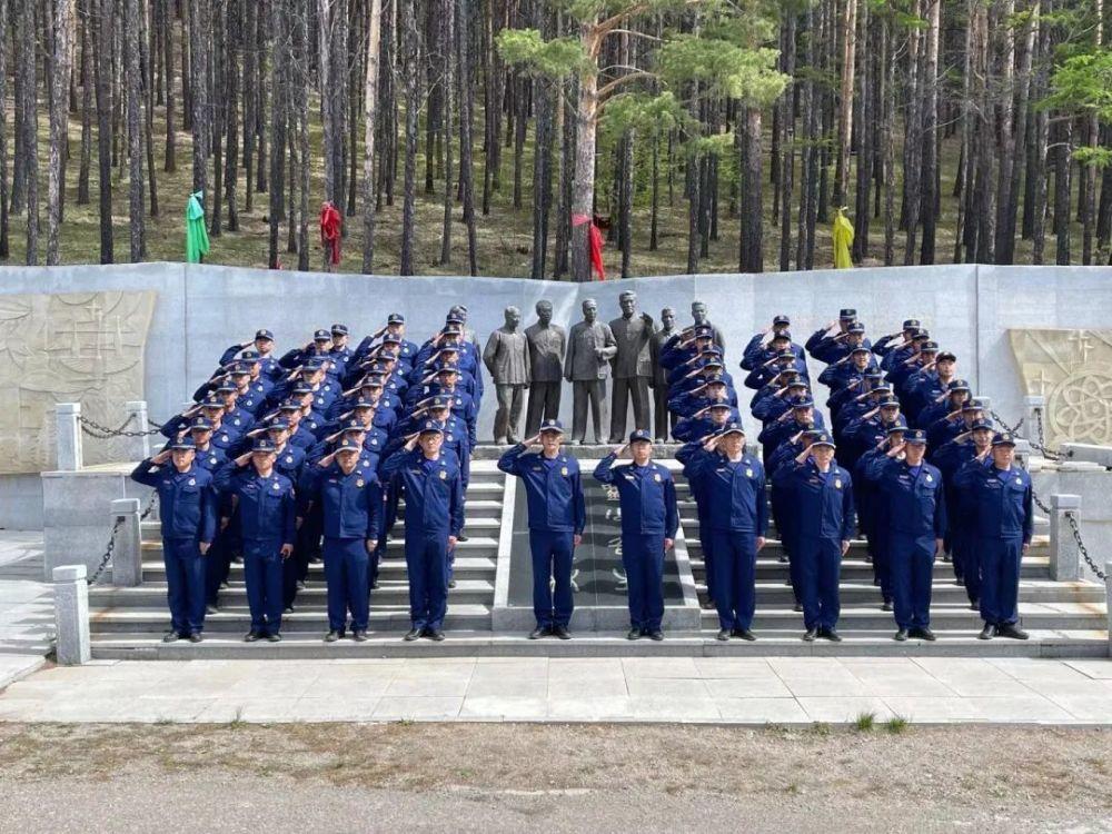 中国证监会召开党委扩大会议传达学习贯彻省部级主要领导干部研讨班精神